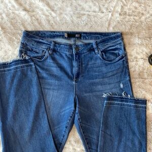 Kut from the Kloth Reese Ankle straight leg Jean